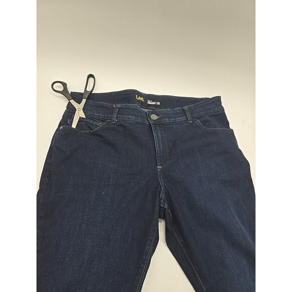 Lee Perfect Fit Jeans Womens 16 Medium Blue Straight Leg Stretch Denim Pockets - Picture 10 of 11